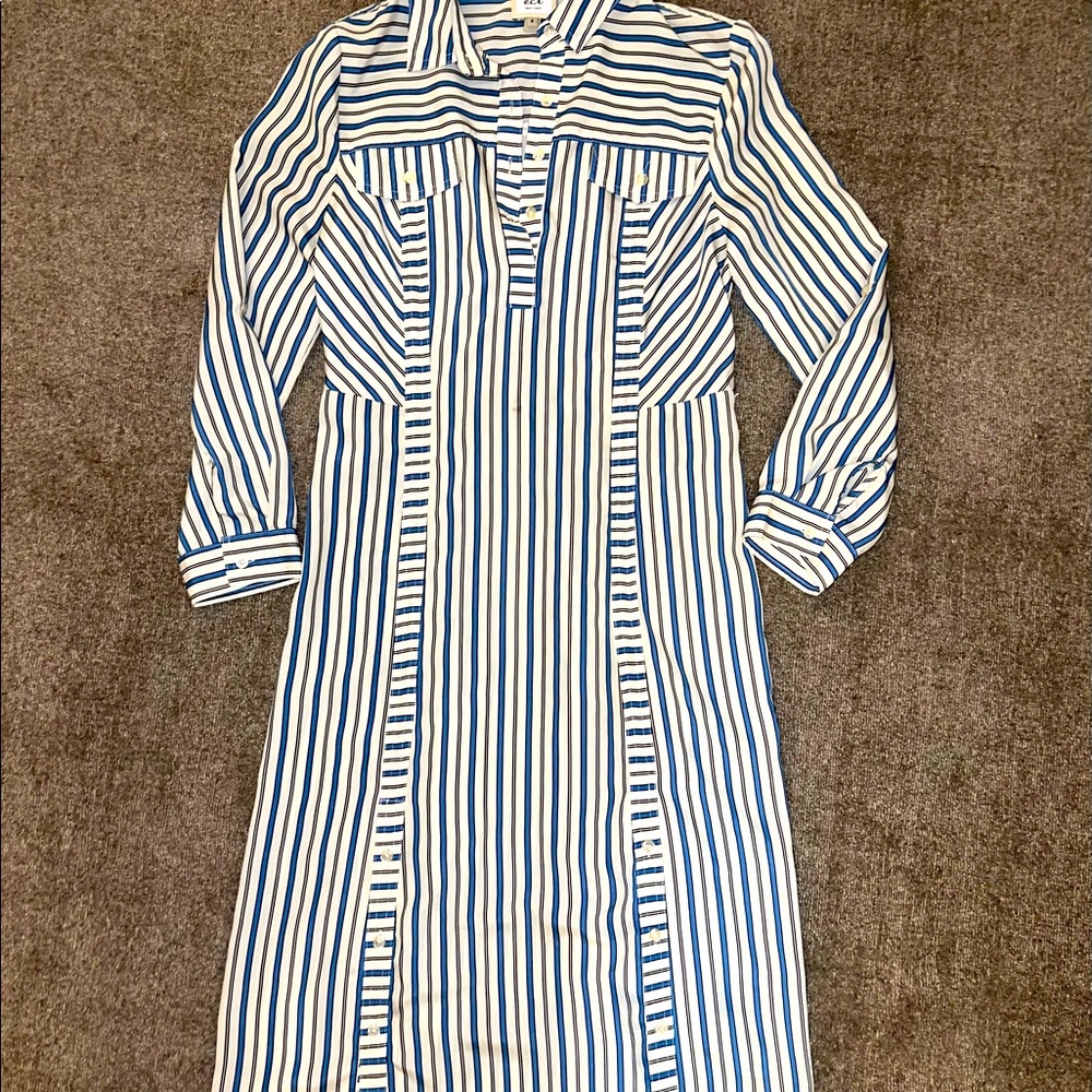 NWOT Eci New York Size 4 midi silk blue and white striped dress